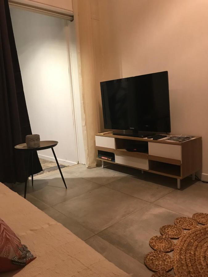 Апартаменты Nout Ti Kaz Le Bains L'Etang-Sale Экстерьер фото